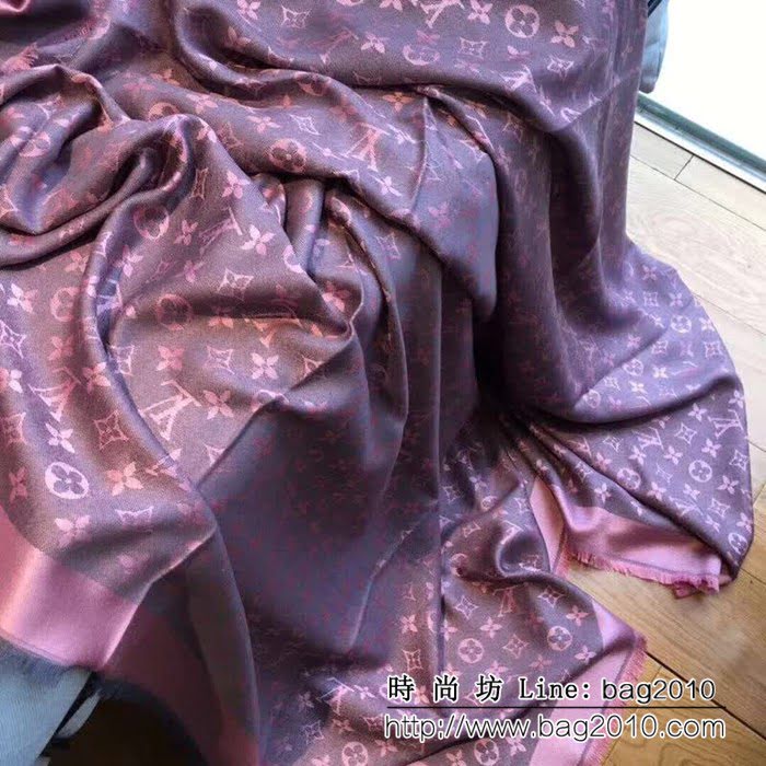 路易威登LV最經典款Louis Vuitton 暗紋提花圍巾 LLWJ6112